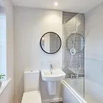 Nyaraló Shell House With Parking And Dog Friendly! Whitby