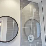 Shell House With Parking And Dog Friendly! Whitby