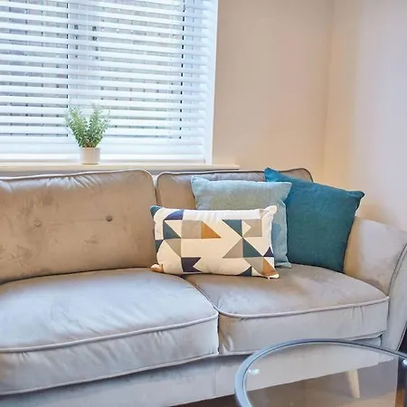 Shell House With Parking And Dog Friendly!