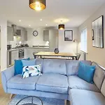 Shell House With Parking And Dog Friendly!