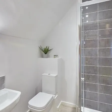 Holiday home Shell House With Parking And Dog Friendly! *