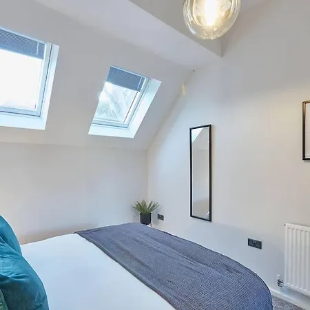 Shell House With Parking And Dog Friendly!